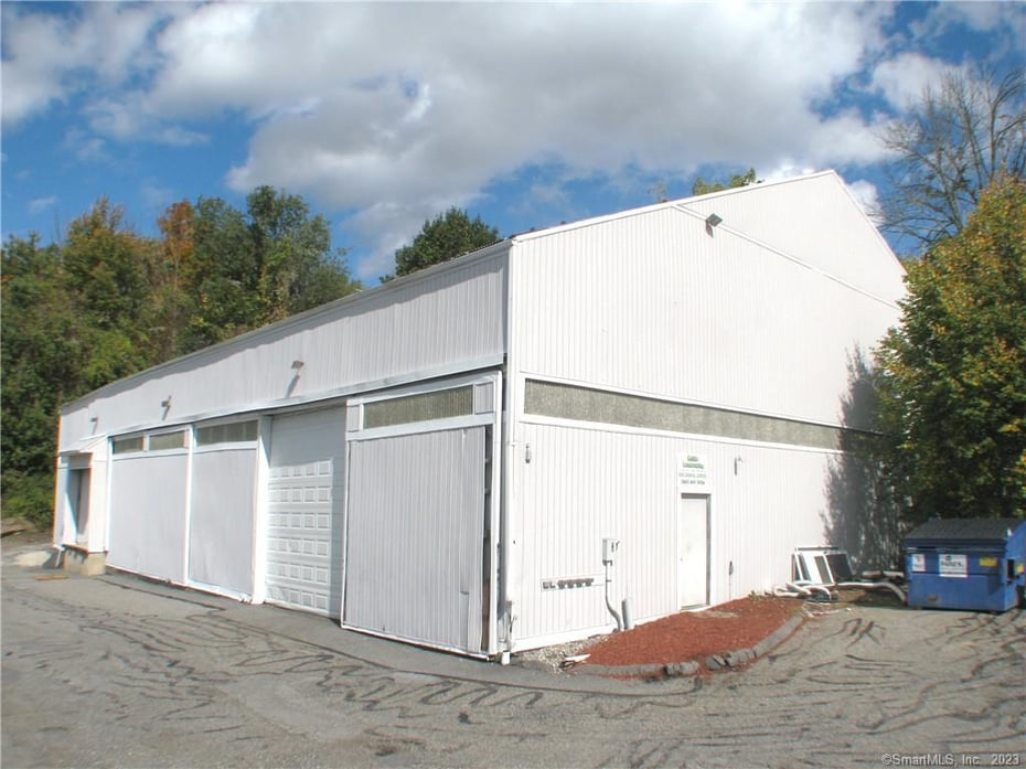 1083 East Main Street Photo 8
