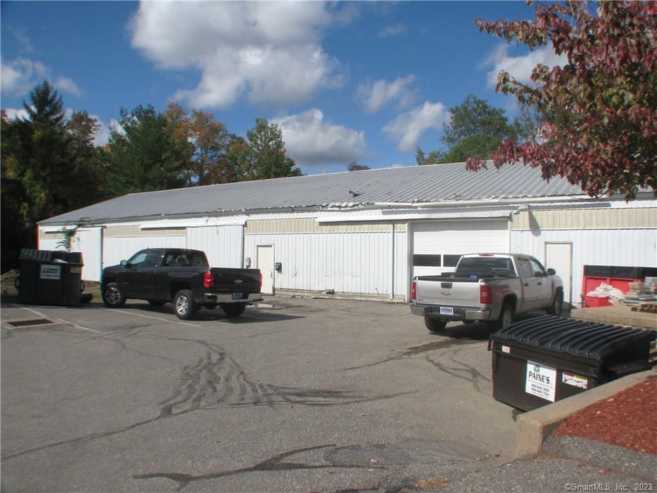1083 East Main Street Photo 11