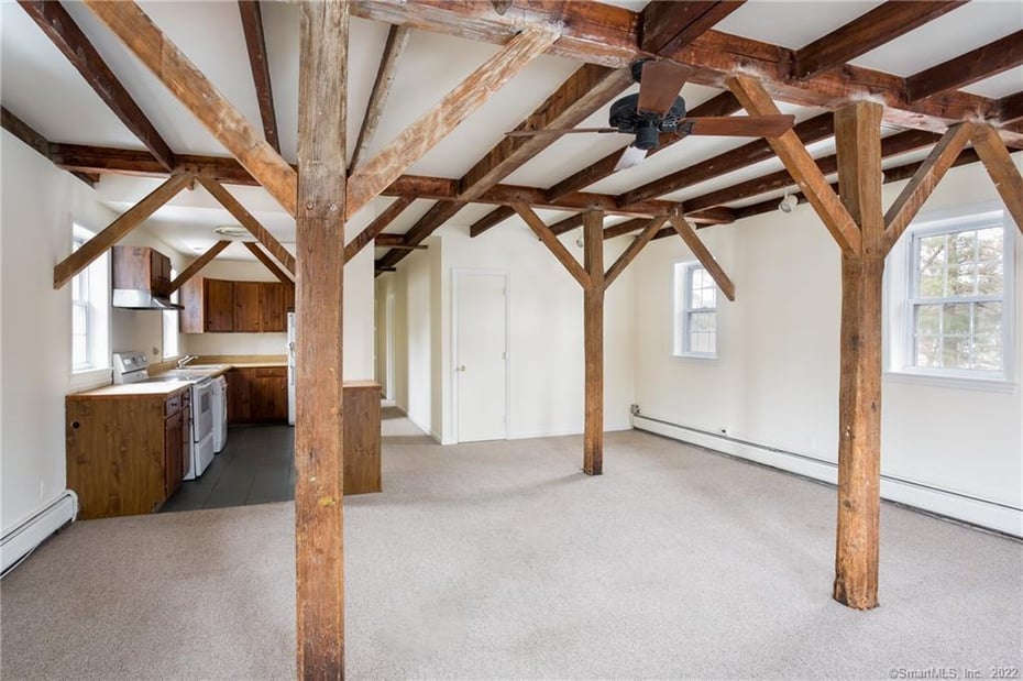 8 Holley Street Photo 10