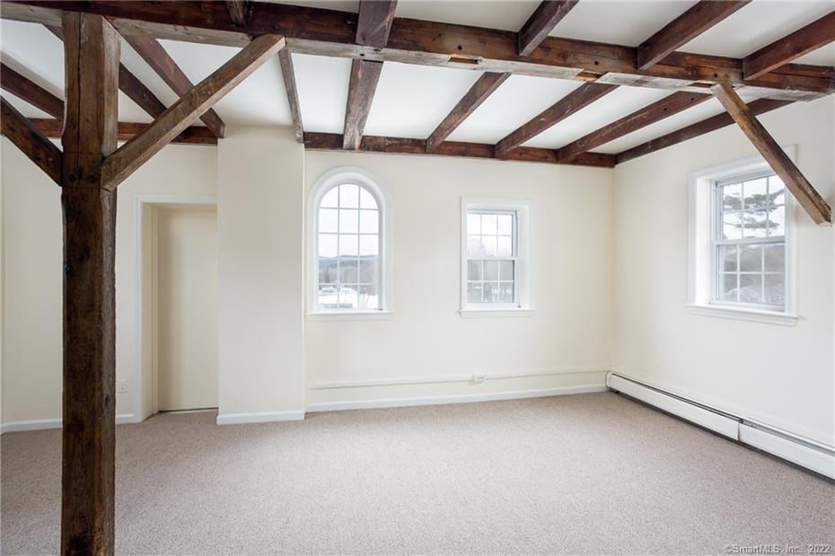 8 Holley Street Photo 11