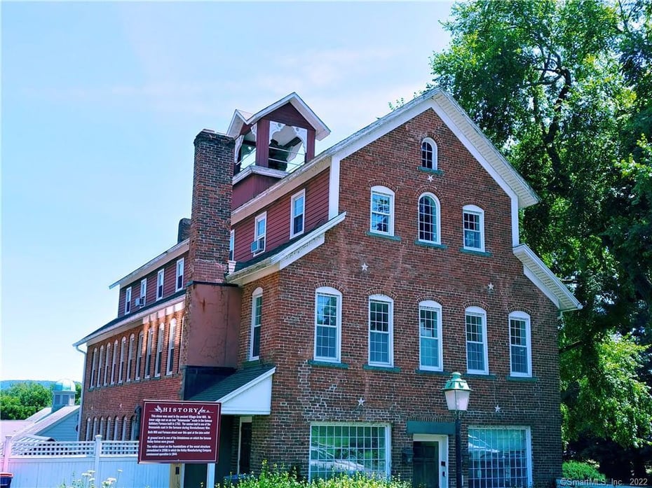 8 Holley Street Photo 19