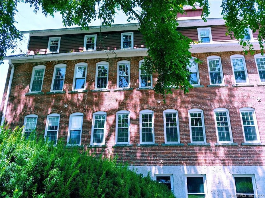 8 Holley Street Photo 21