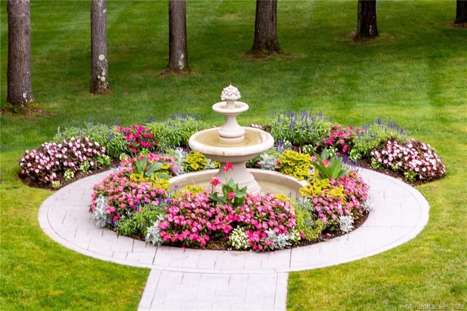 271 Federal Road Photo 32