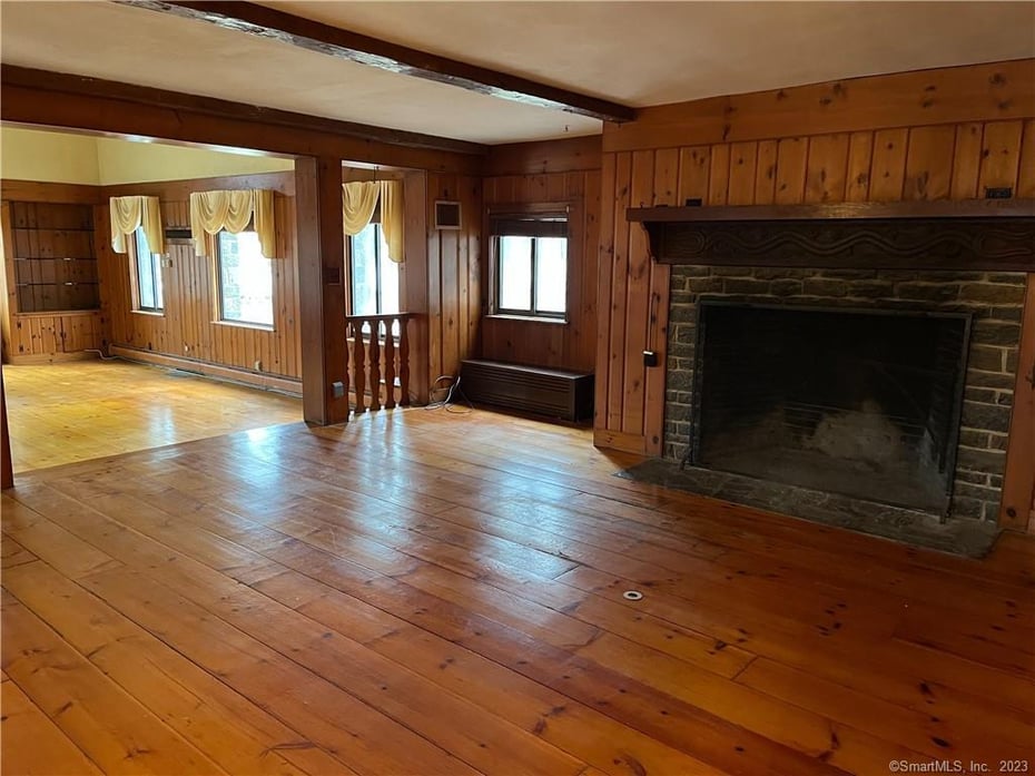 3392 Huntington Road Photo 5