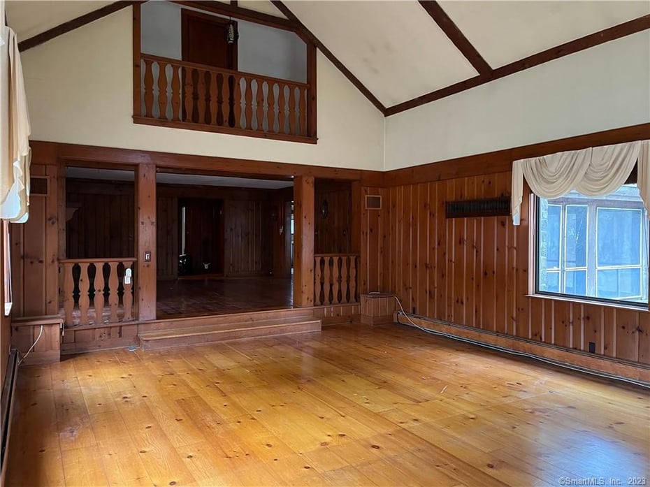 3392 Huntington Road Photo 8
