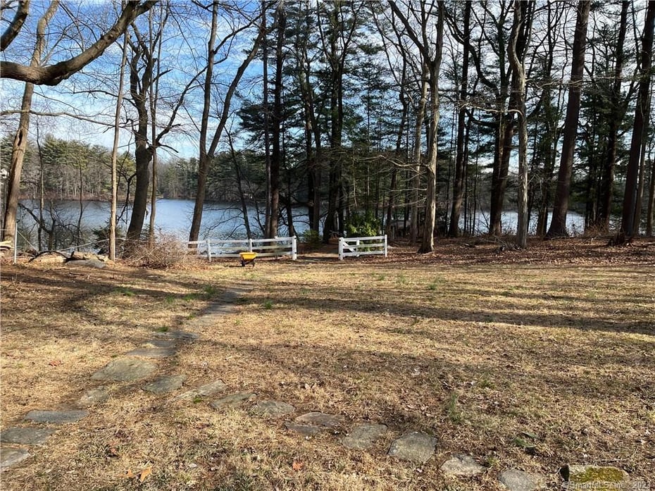 3392 Huntington Road Photo 24