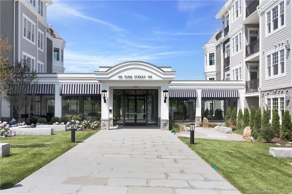 160 Park Street  #401 Photo 1