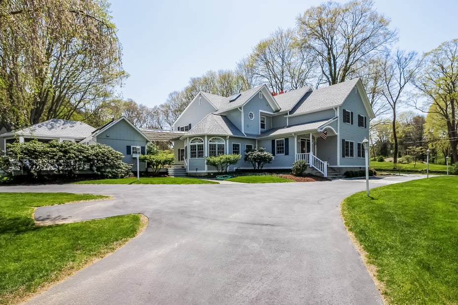 4 Johnny Cake Hill Road Photo 1