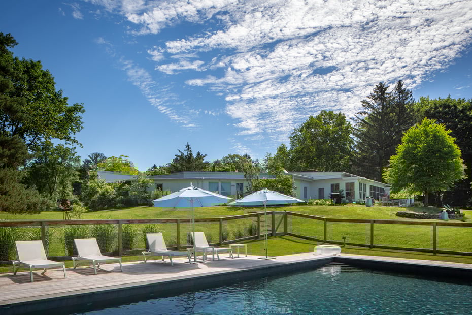 136 Interlaken Road Photo 1