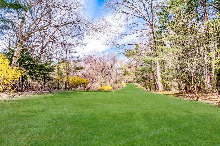 156 Brookville Road Photo 2