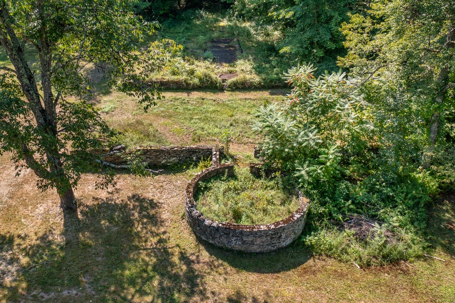 327 Chester Rd Photo 10