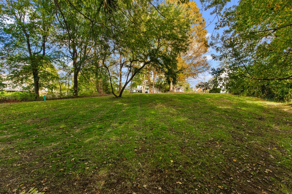 8 Bank Lane Photo 9