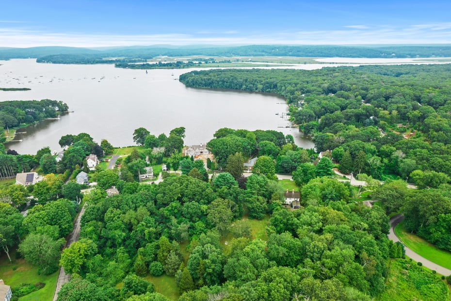 160 Saybrook Road Photo 5