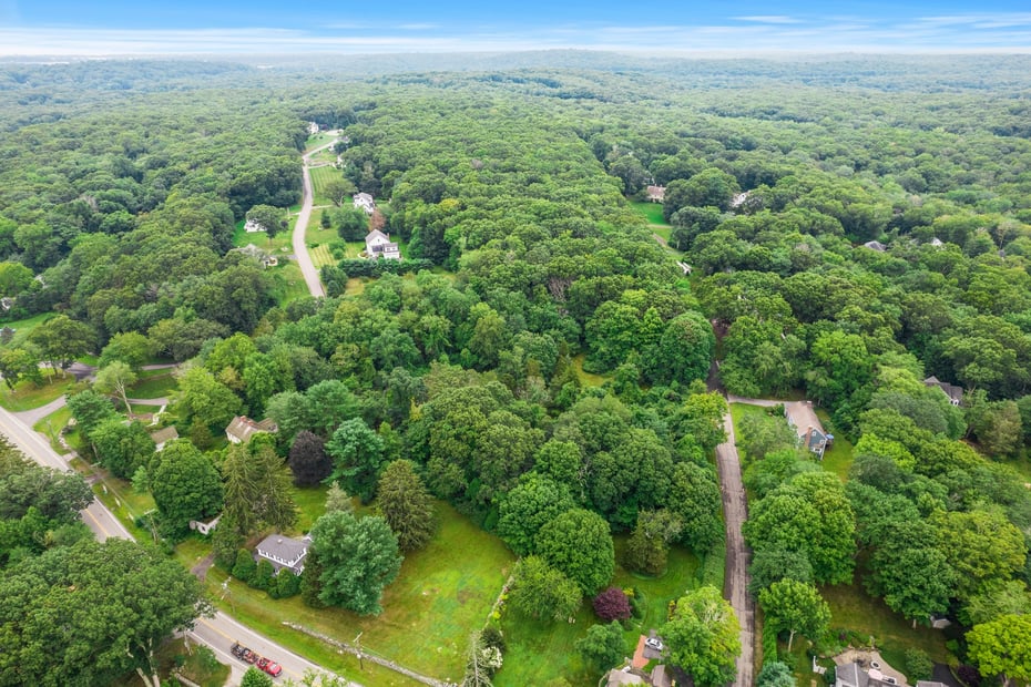 160 Saybrook Road Photo 8
