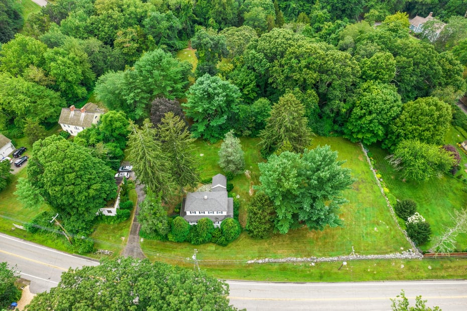 160 Saybrook Road Photo 9