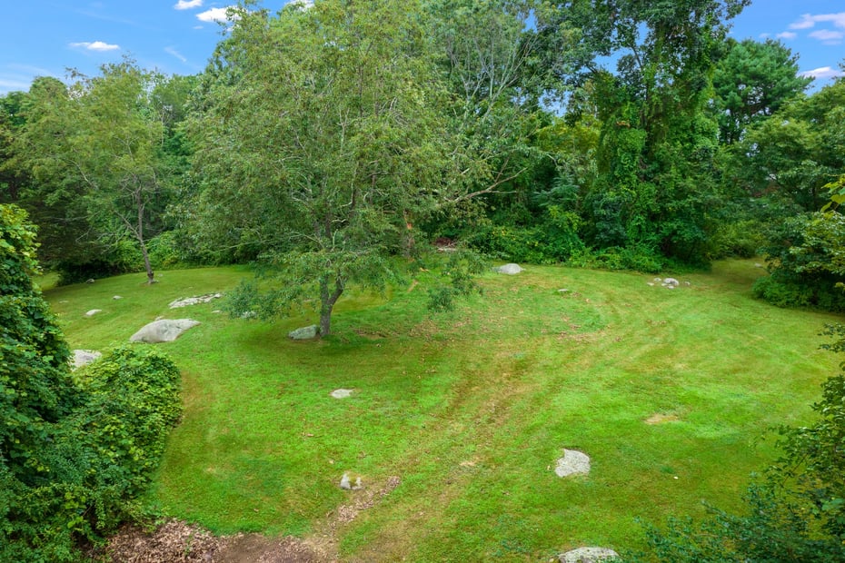160 Saybrook Road Photo 13
