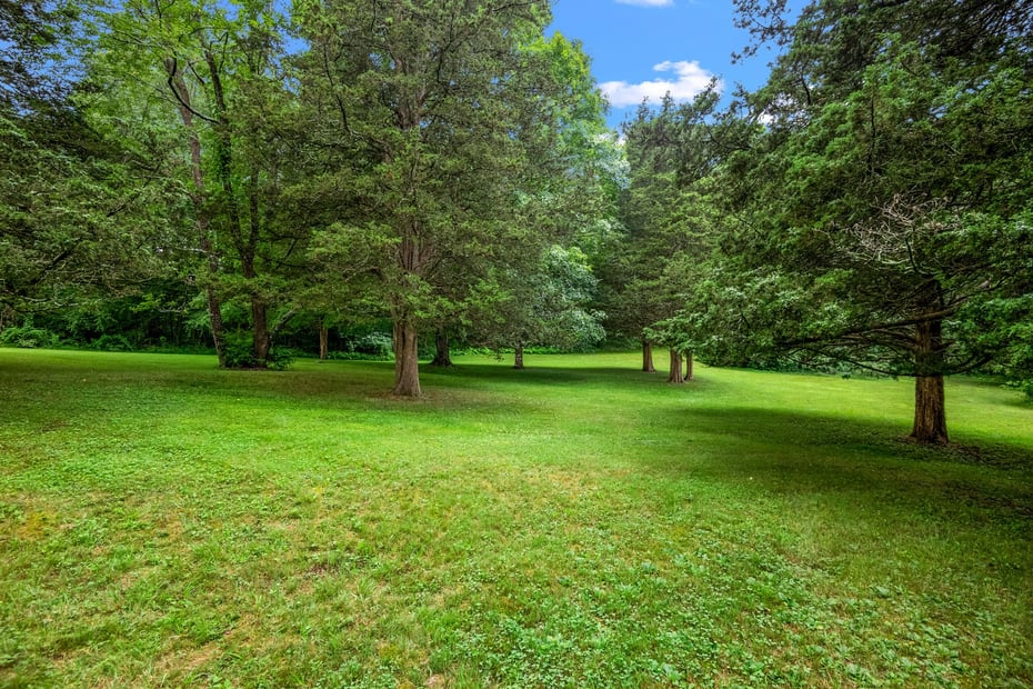 160 Saybrook Road Photo 17