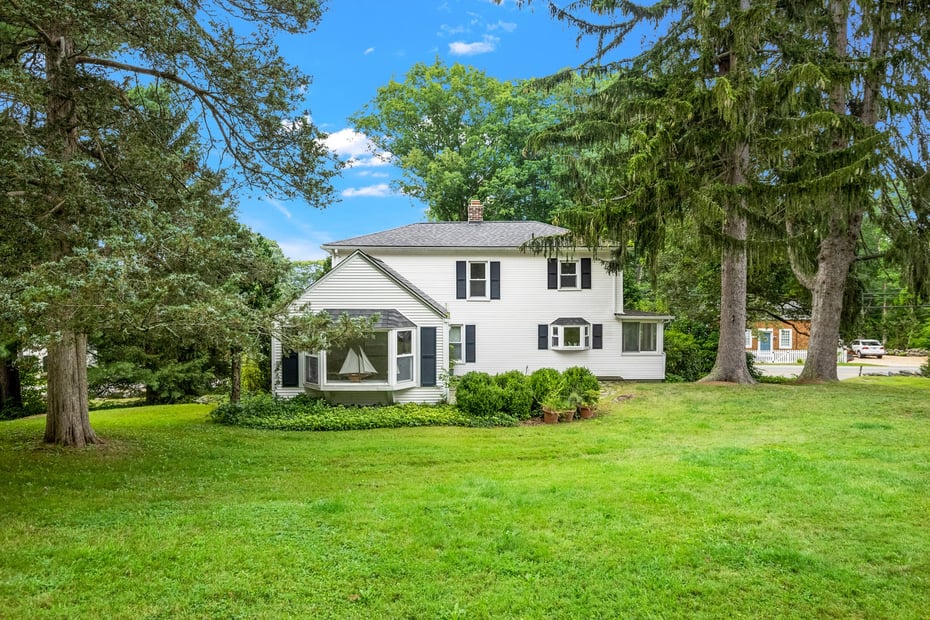 160 Saybrook Road Photo 4