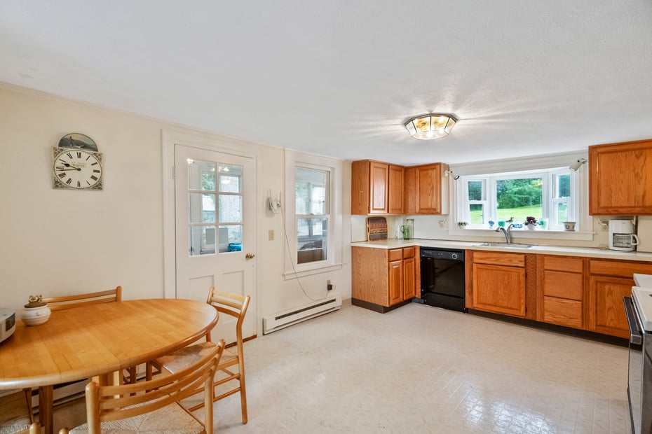 160 Saybrook Road Photo 10