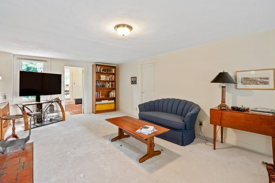 160 Saybrook Road Photo 15