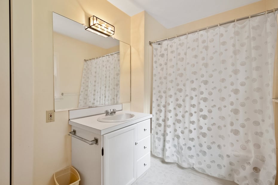 160 Saybrook Road Photo 27
