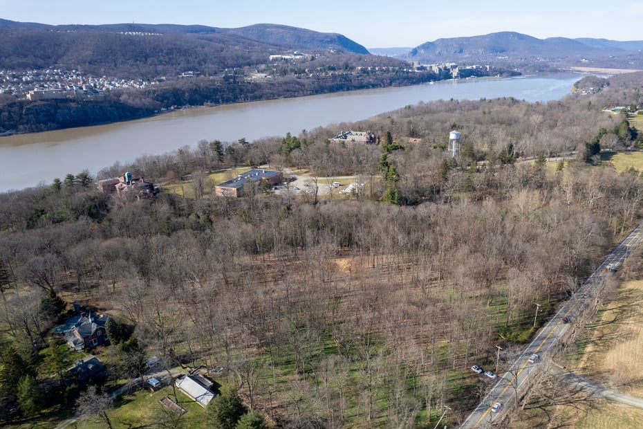825 Route 9d Photo 10