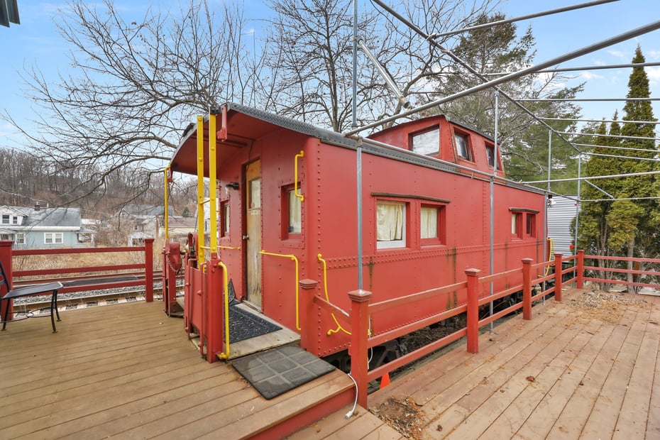 109 Railroad St Photo 14