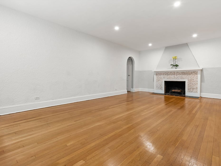 270 Bronxville Road  #B43 Photo 9