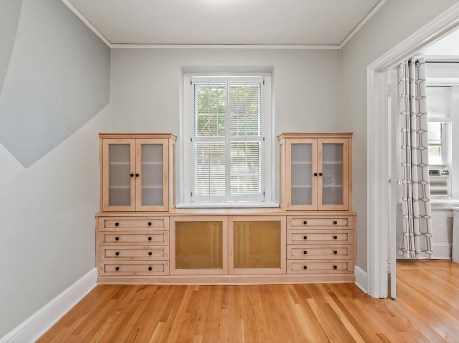 270 Bronxville Road  #B43 Photo 15