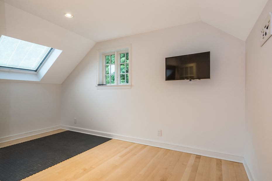 22 West Avenue Photo 26
