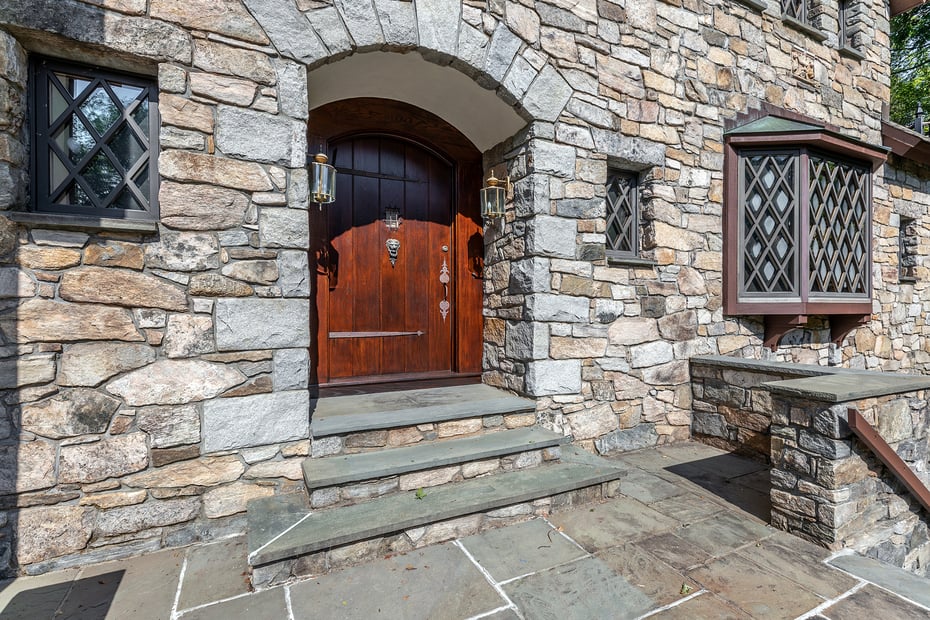 13 Cobble Heights Road Photo 2