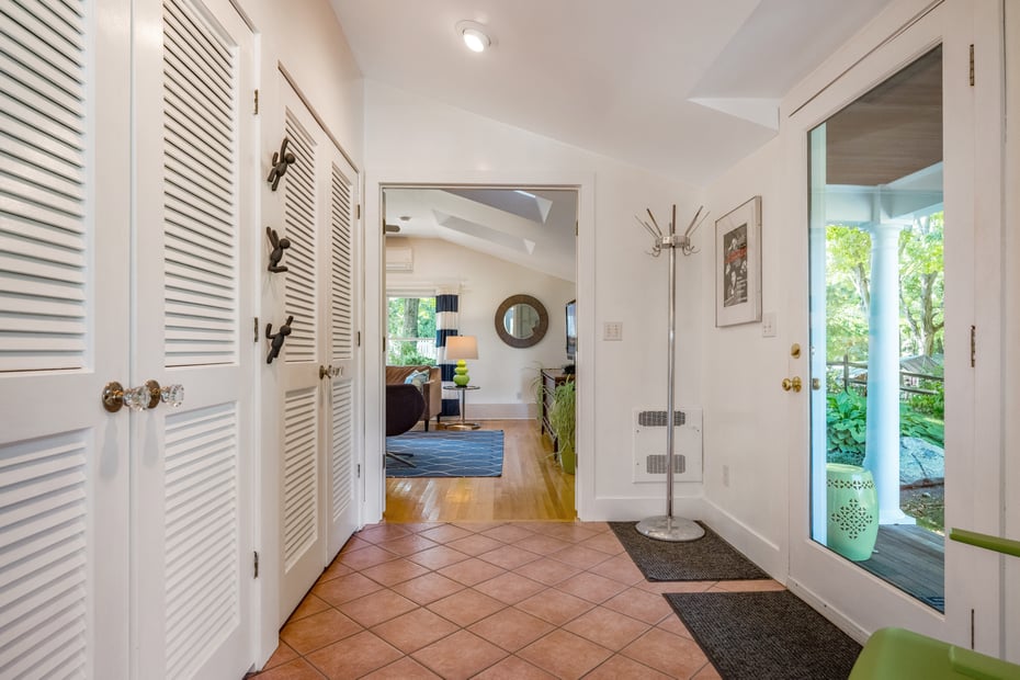 108 Neck Road Photo 18