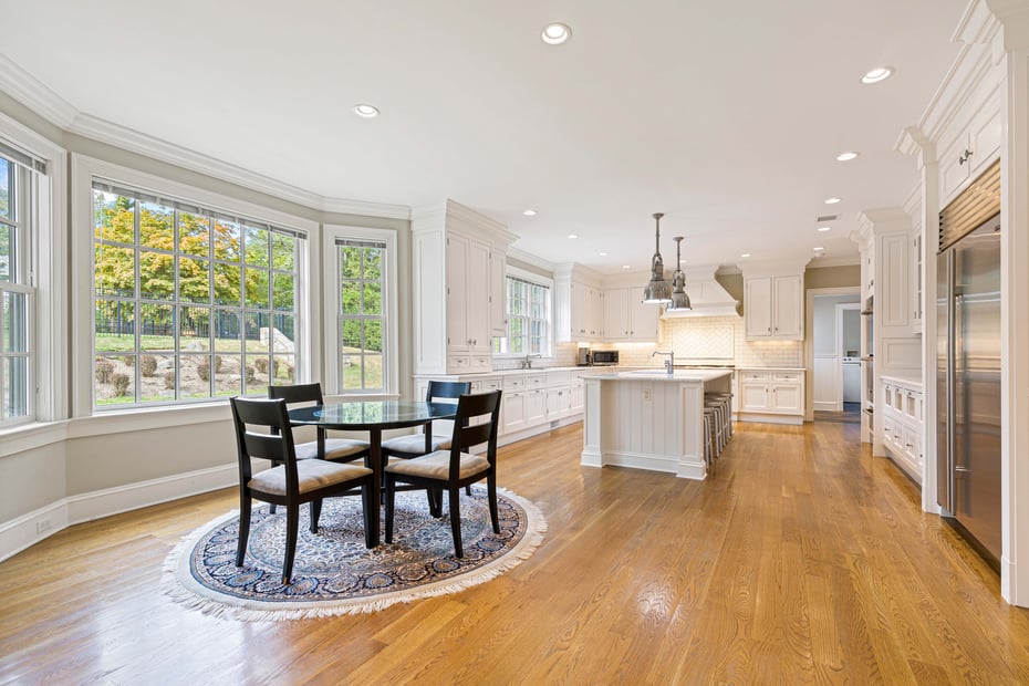 20 Colonial Road Photo 7