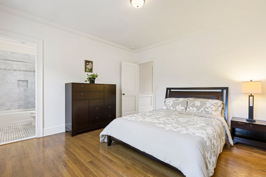 20 Colonial Road Photo 18