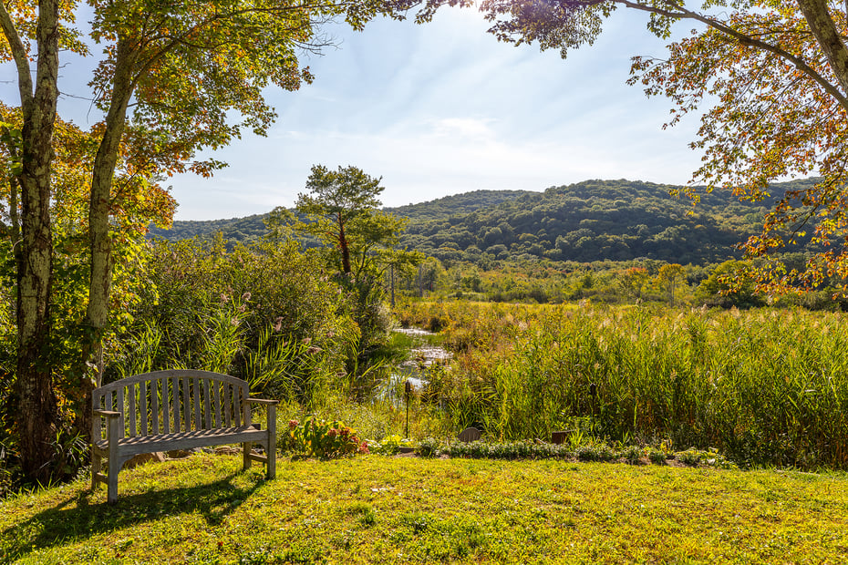 392 Kent Hollow Road Photo 8