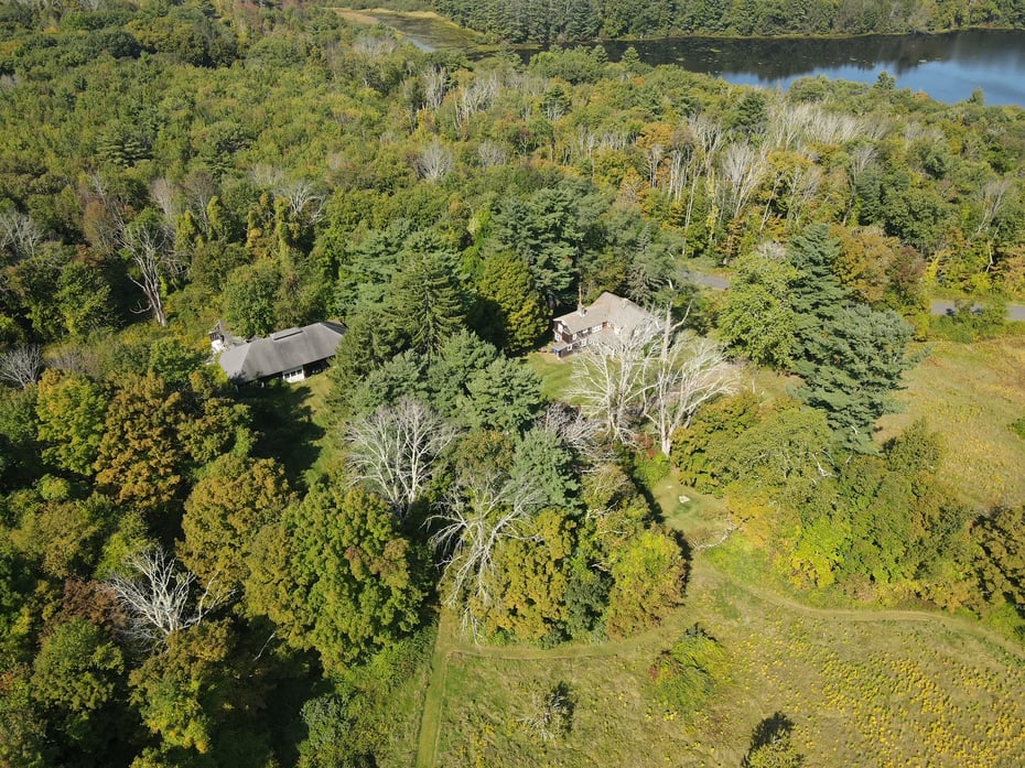77 Deer Hill Road Photo 4