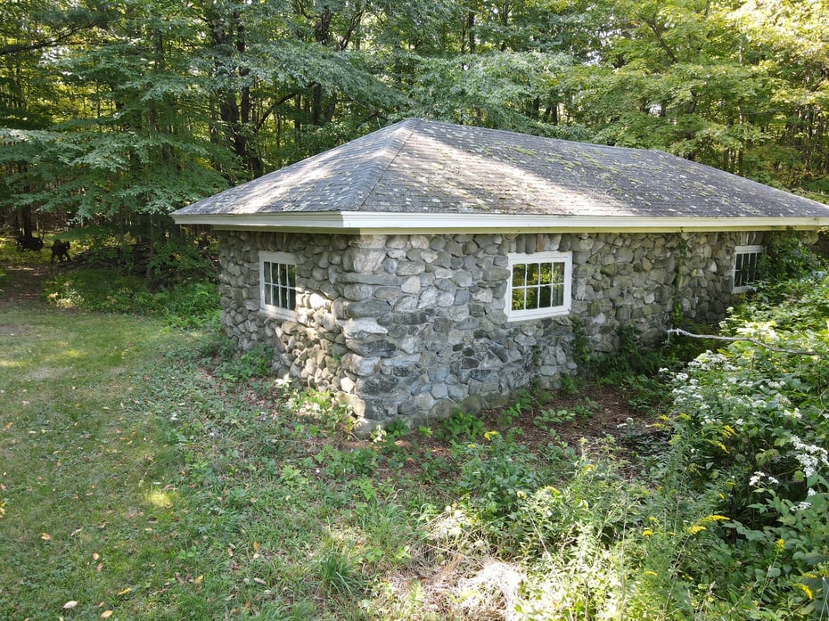 77 Deer Hill Road Photo 16