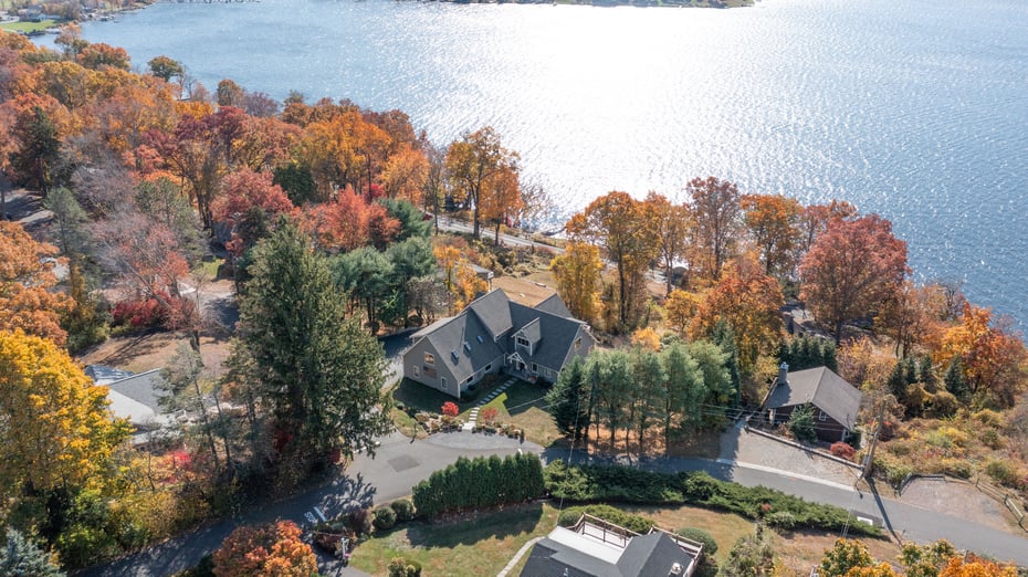 Brookfield Single Family Photo 1