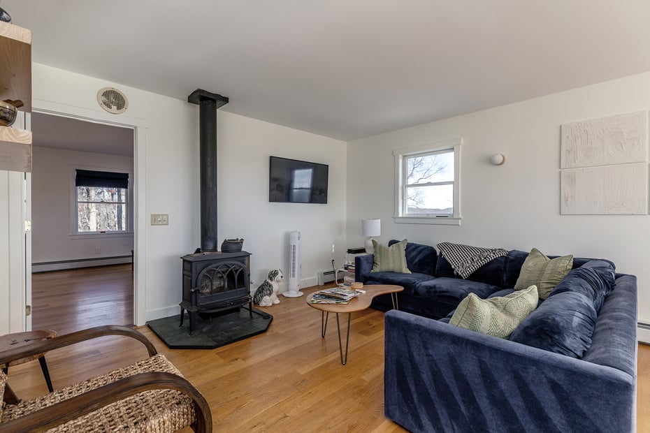 72 Herb Road Photo 9