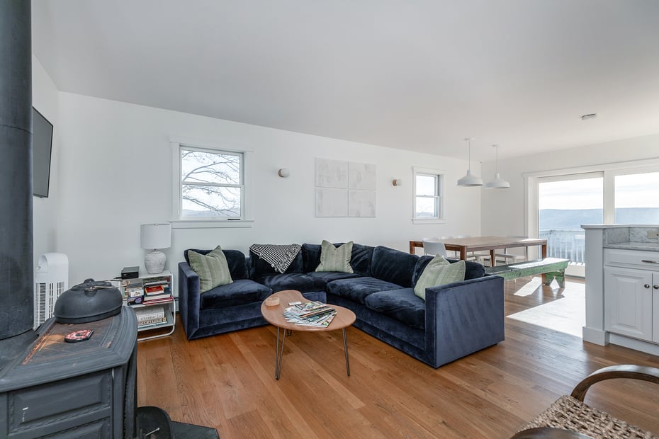 72 Herb Road Photo 8
