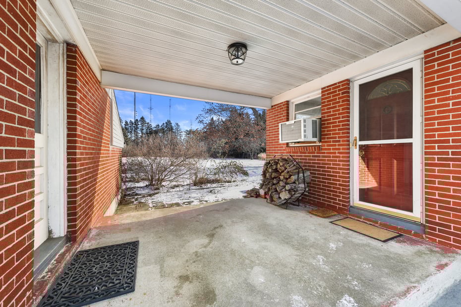80 Westside Road Photo 4
