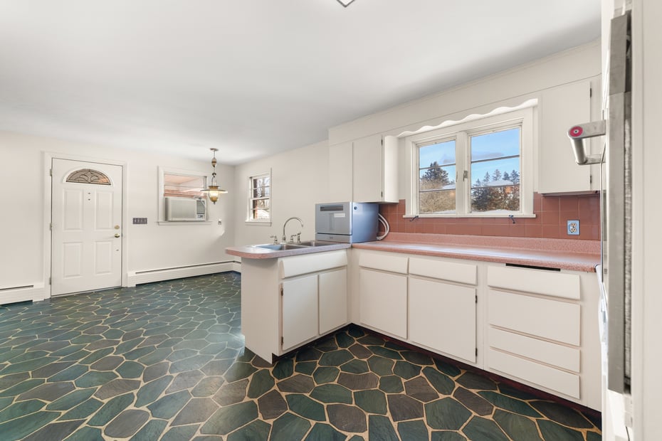 80 Westside Road Photo 5