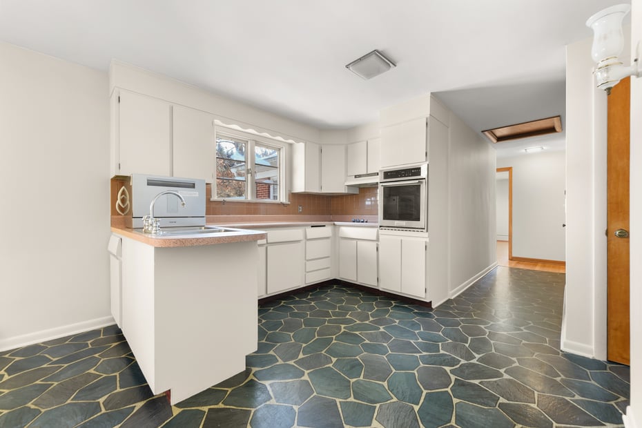 80 Westside Road Photo 7