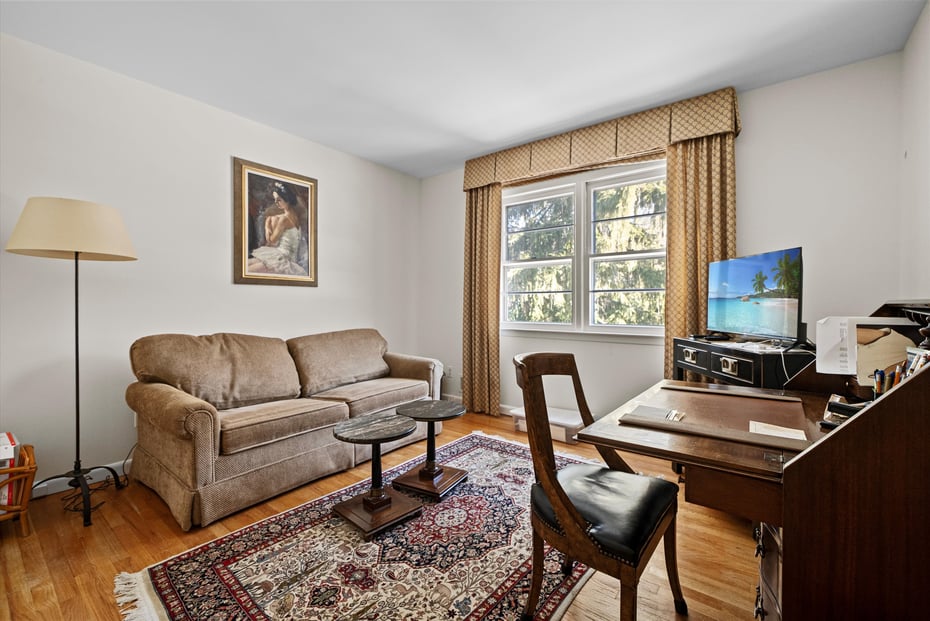 4 Meadow Way Photo 15