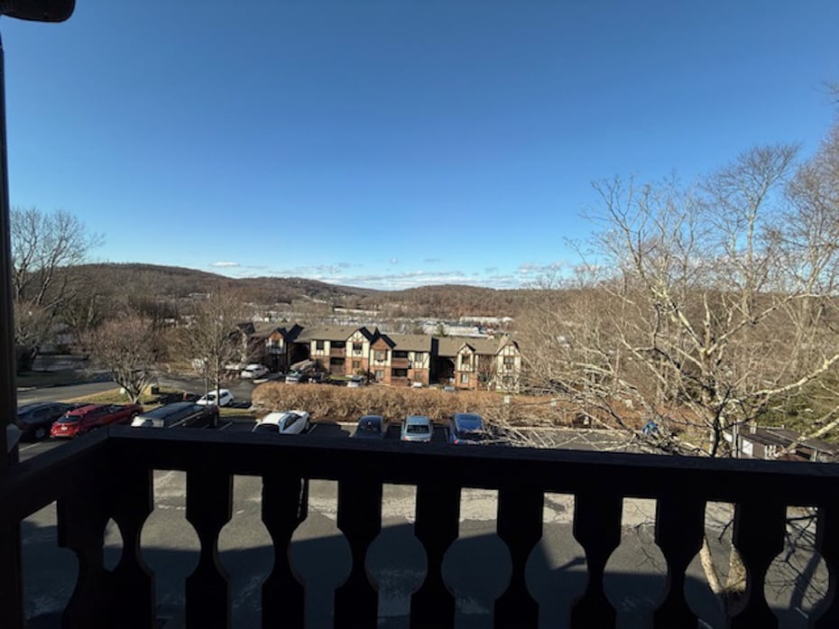 111 Foxwood Circle Photo 19