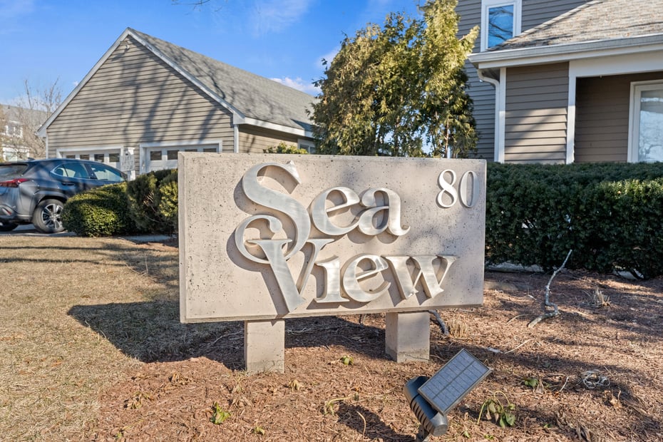 80 Seaview Terrace  #12 Photo 1