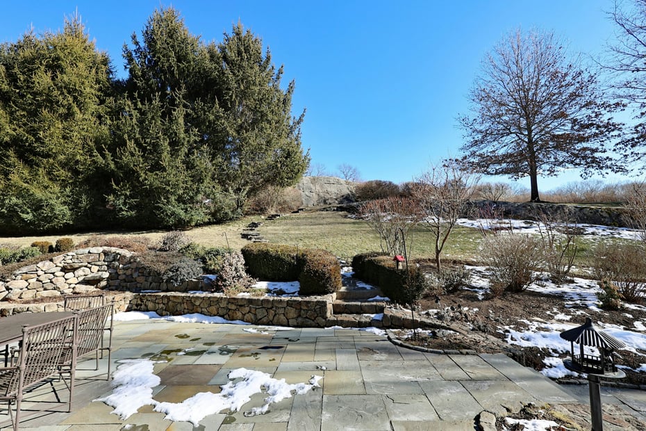 98 Hopewell Woods Road Photo 3