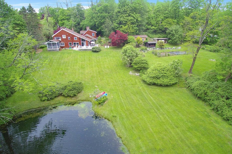 252 Florida Hill Road Photo 1