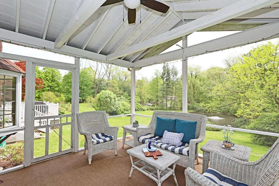 252 Florida Hill Road Photo 8