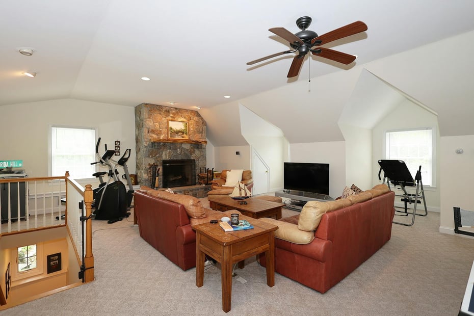 252 Florida Hill Road Photo 16